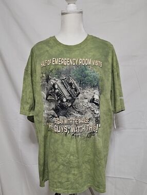 Off-Road Graphic Crewneck T-Shirt in Olive Green